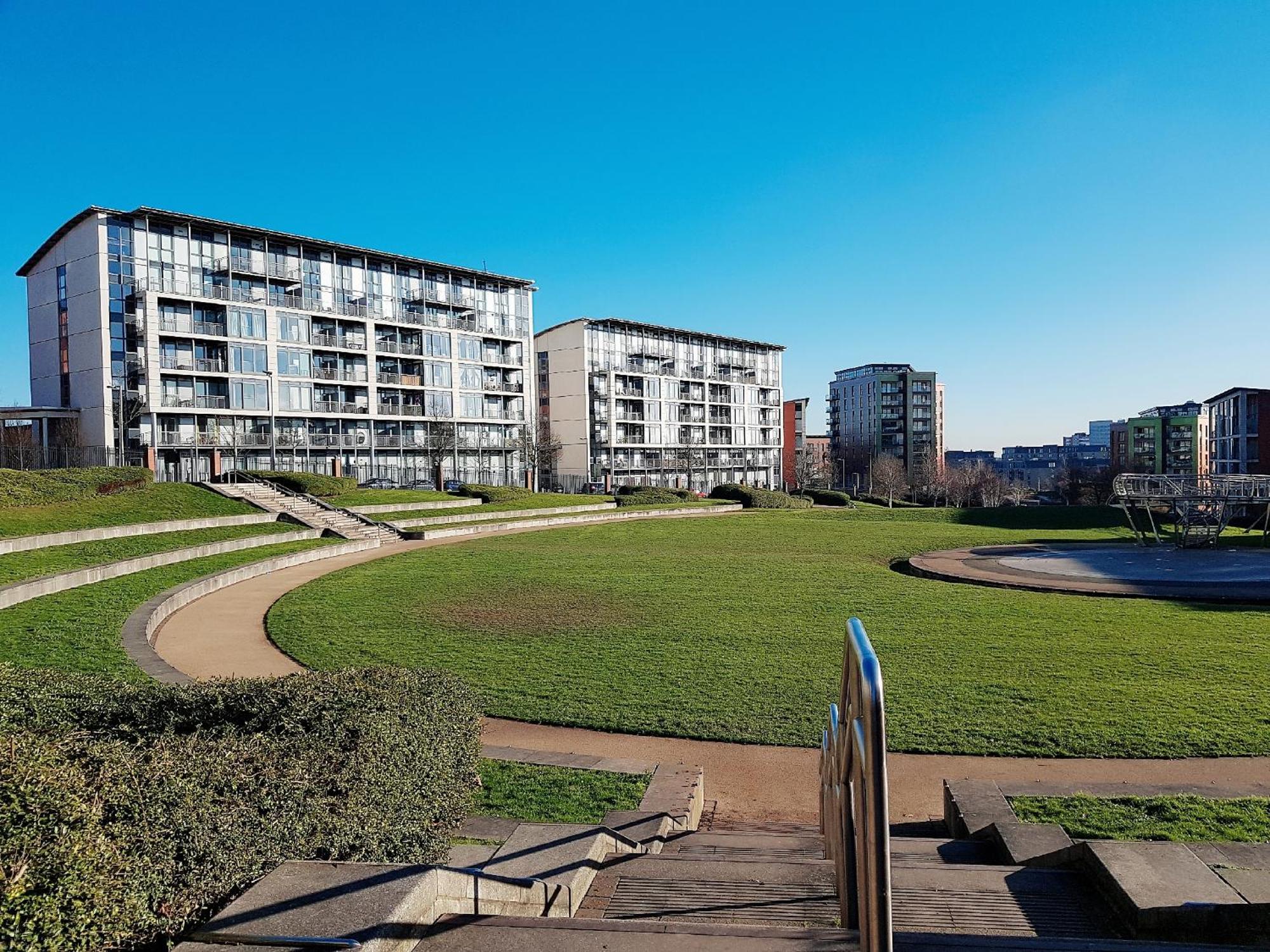 Parkview City Balcony Apartment With Self Checkin Birmingham Exterior photo